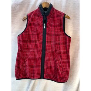 Red and Black Karen Scott Sport Fleece Vest Size Medium, Herringbone Pattern